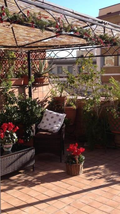 شقة Amazing Roof In The Heart Of Naples! المظهر الخارجي الصورة